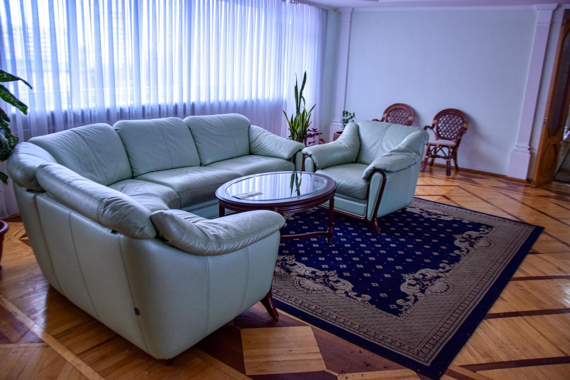 Dnipro Hotel Cherkasy Exterior photo