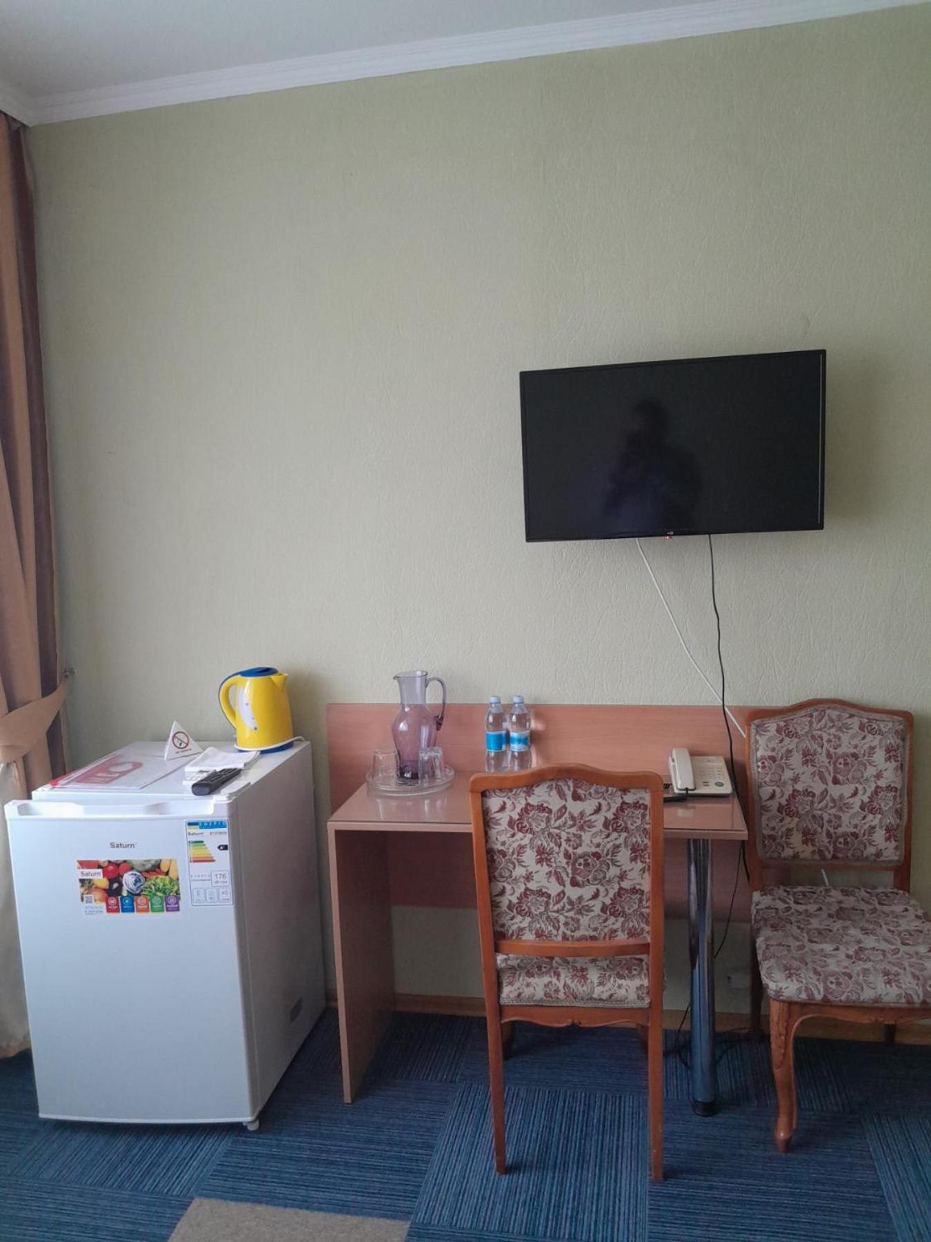 Dnipro Hotel Cherkasy Exterior photo