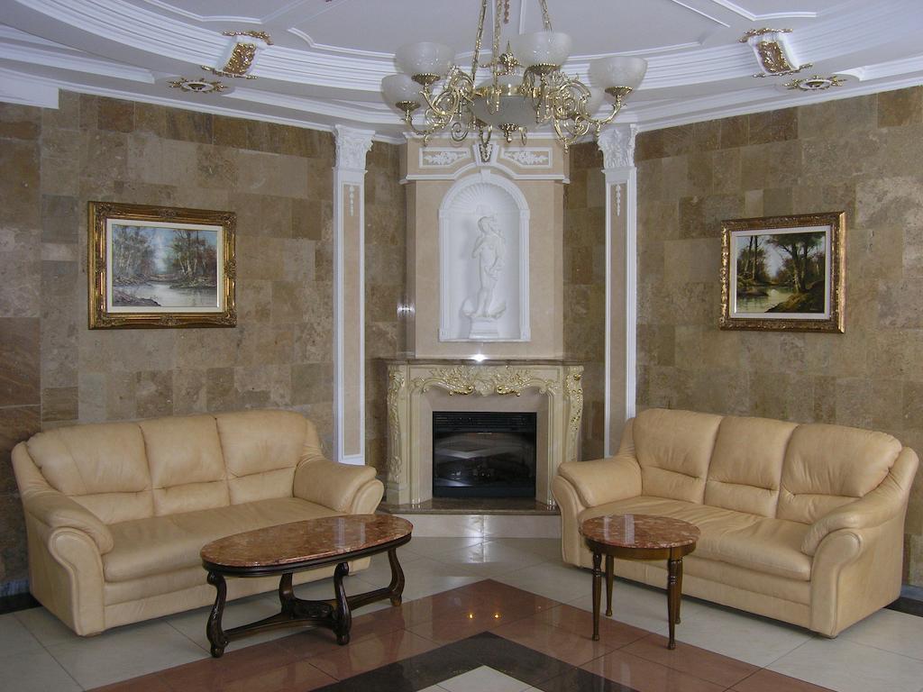 Dnipro Hotel Cherkasy Exterior photo